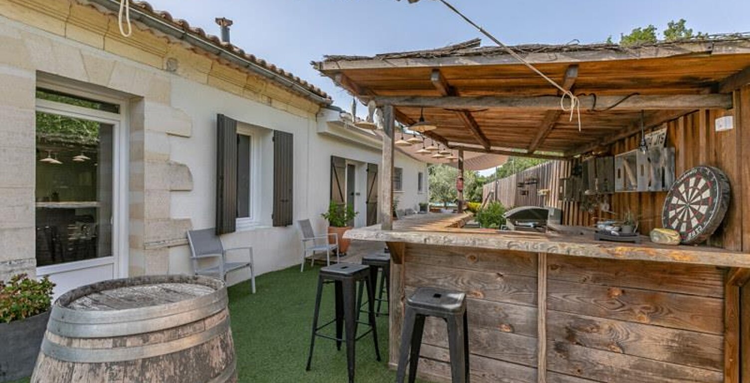 Maison en pierre de 4 pièces principales — photo 1