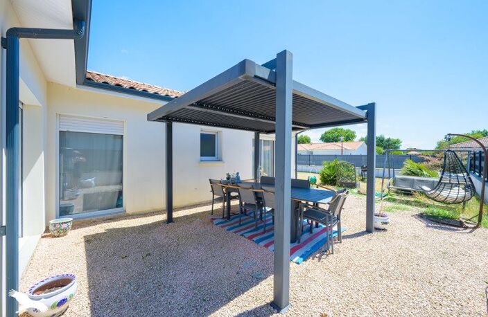 Vente maison 4 pièces 106 m² Parentis-en-Born (40160) — photo 2