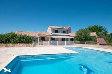 Maison 6 pièces 554910 €