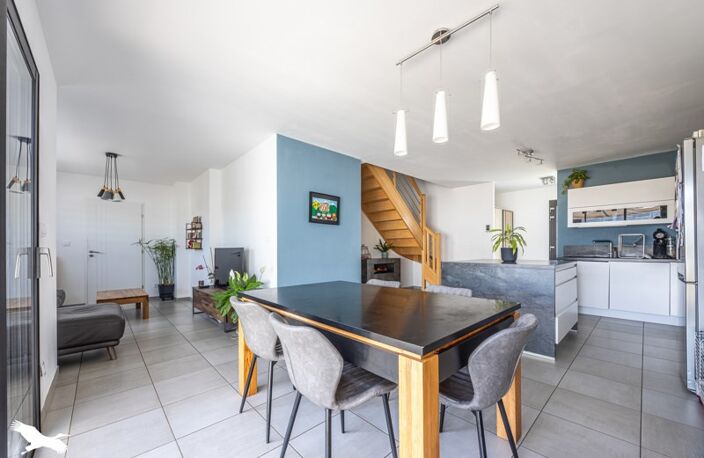 Contemporaine de 5 pièces principales — photo 2