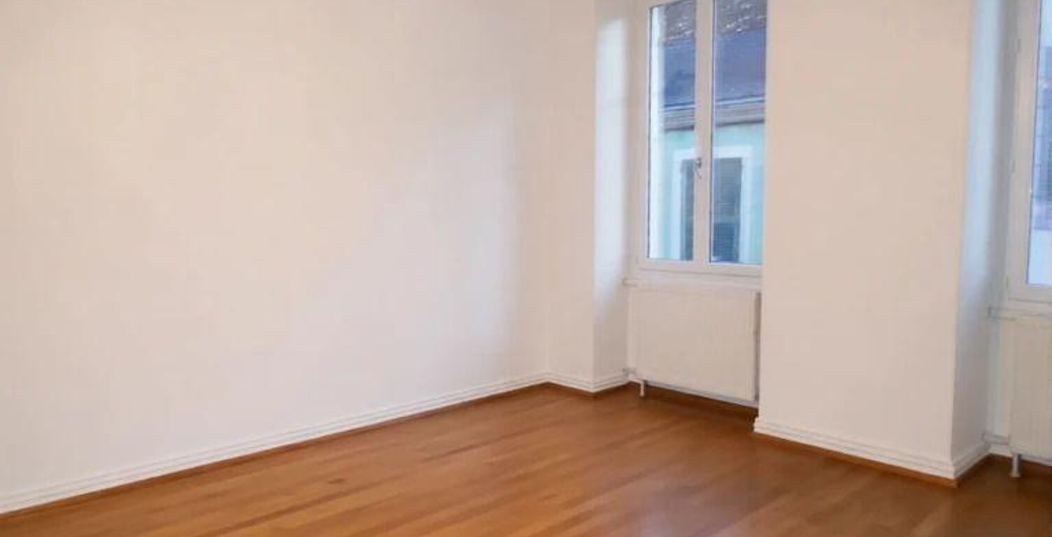 Vente maison 4 pièces 98 m² Saint-Gaultier (36800) — photo 1