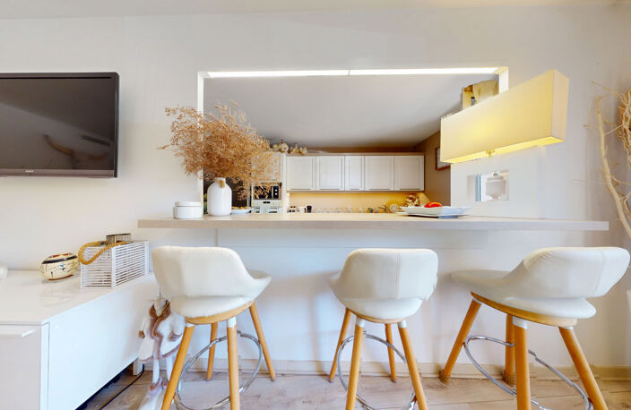 APPARTEMENT DE STANDING DE 93M2 AVEC SUPERBE TERRASSE DE 17M — photo 3