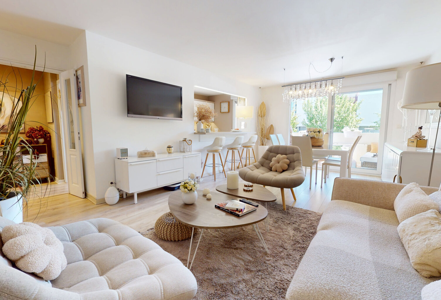 APPARTEMENT DE STANDING DE 93M2 AVEC SUPERBE TERRASSE DE 17M — photo 1