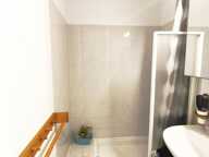 Studio cabine au 1er étage d''environ 25 m² avec loggia vitrée — photo 3