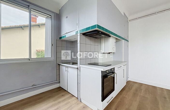 À Louer - Secteur SAINT-CLEOPHAS - Maison 91 m² — photo 4