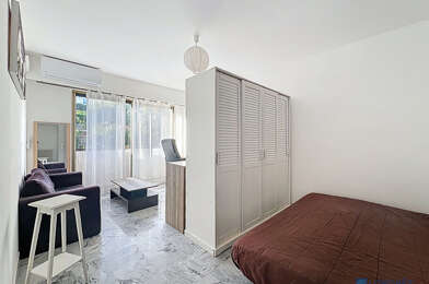 Appartement 1 pièces 820 €