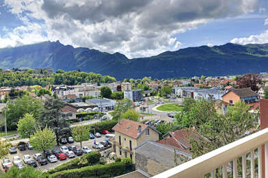 Appartement 2 pièces 874 €