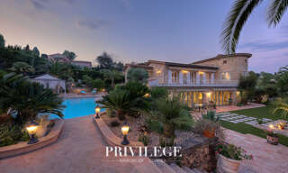 Maison 7 Pièces 295 m² à vendre à Mougins (06250)