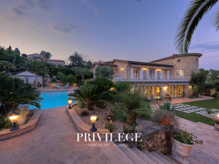 Mougins   Élégance contemporaine au coeur d'un domaine privé — photo 1