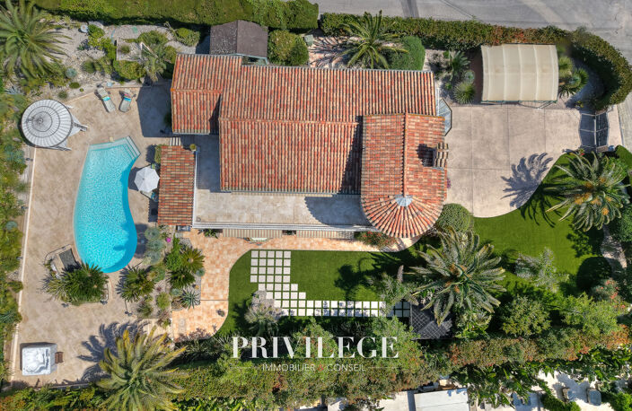 Mougins   Élégance contemporaine au coeur d'un domaine privé — photo 5