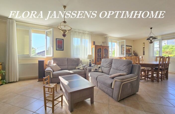 BEZONS – Secteur prisé des Hauts de Bezons – Belle maison familiale indépendante de 182,45 m² au sol sur 229 m² de terrain — photo 2