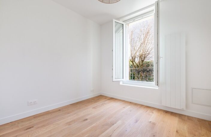 -92120 - MONTROUGE - MAISON DE VILLE /DUPLEX - 6 PIÉCES - 4 CHAMBRES - AV DE LA REPUBLIQUE - MÉTRO LIGNE 4 - 2 CAVES — photo 4