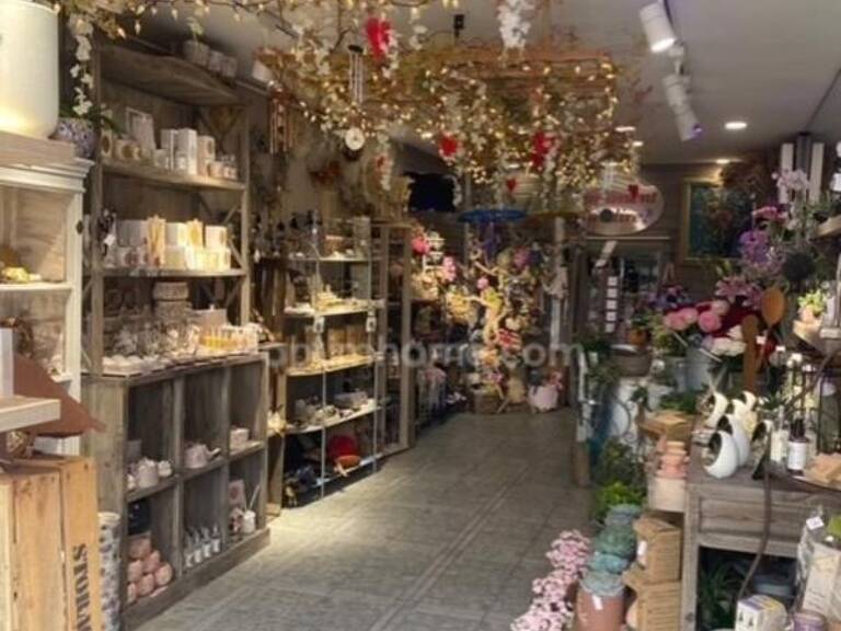 FONDS DE COMMERCE FLEURISTE ET DECORATION - STATION BALNEAIRE - CALVADOS — photo 1