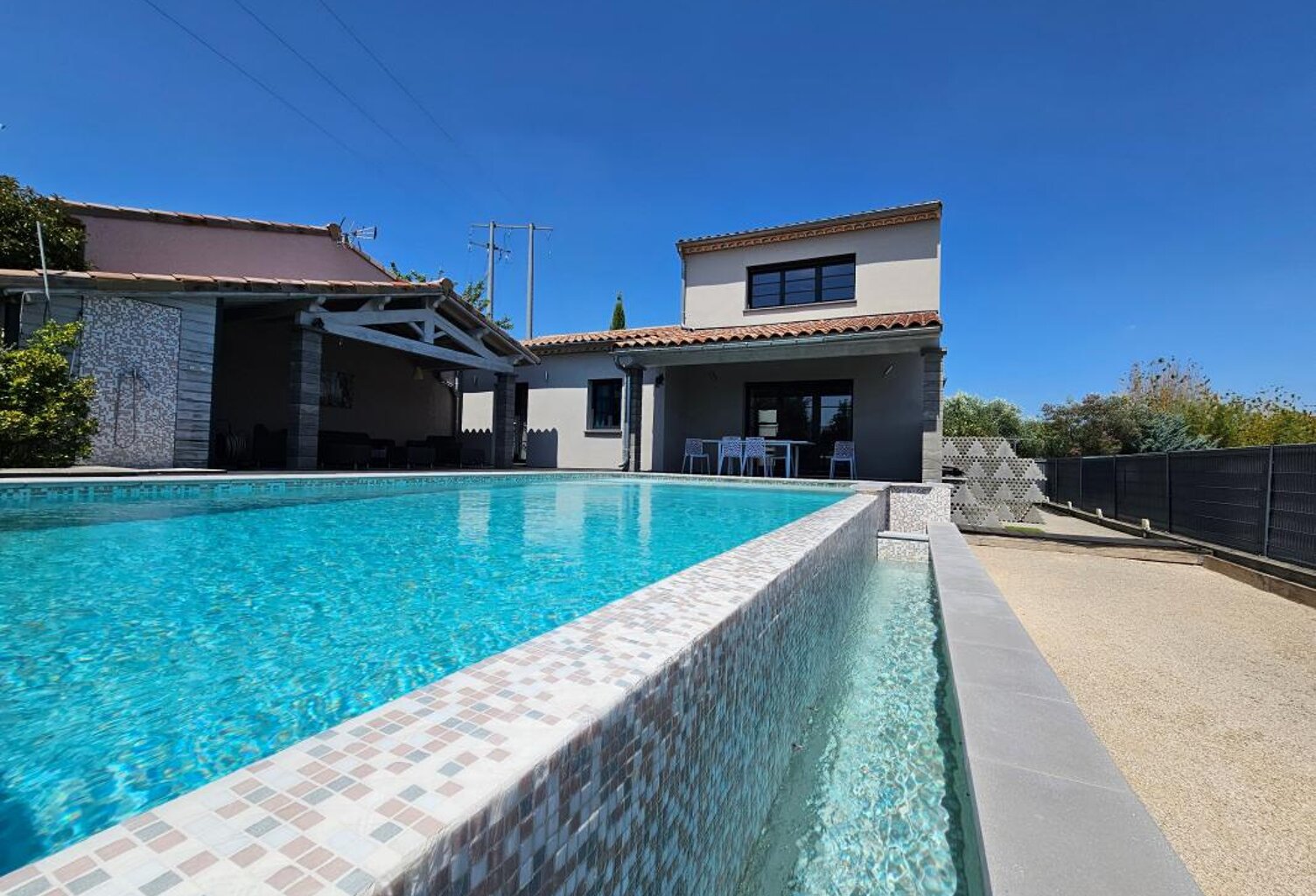 Villa 2018 (102m²) - 4 Chambres, Piscine à débordement & DPE A - Clé en main — photo 1