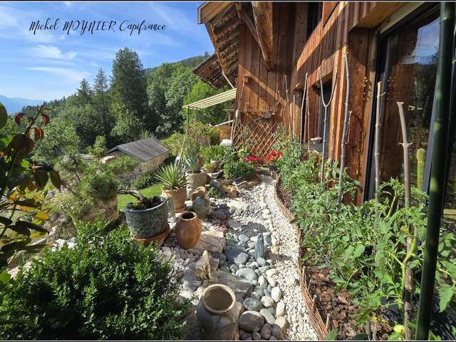 Une maison de montagne pour réunir toute la famille (VISITE VIRTUEL APRES CONTACT): 194 m² Carrez, 305 m² au sol, 5 chambres, terrasses et exposition sud, dans un hameau préservé du Pays des Écrins — photo du bien
