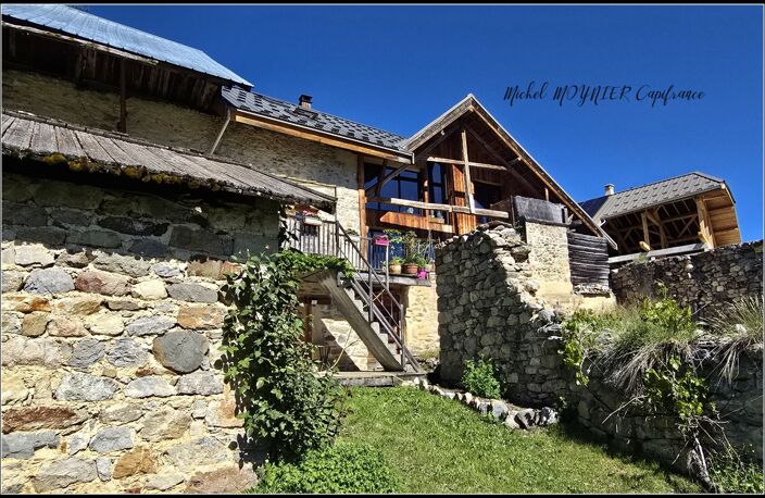 Une maison de montagne pour réunir toute la famille (VISITE VIRTUEL APRES CONTACT): 194 m² Carrez, 305 m² au sol, 5 chambres, terrasses et exposition sud, dans un hameau préservé du Pays des Écrins — photo 5