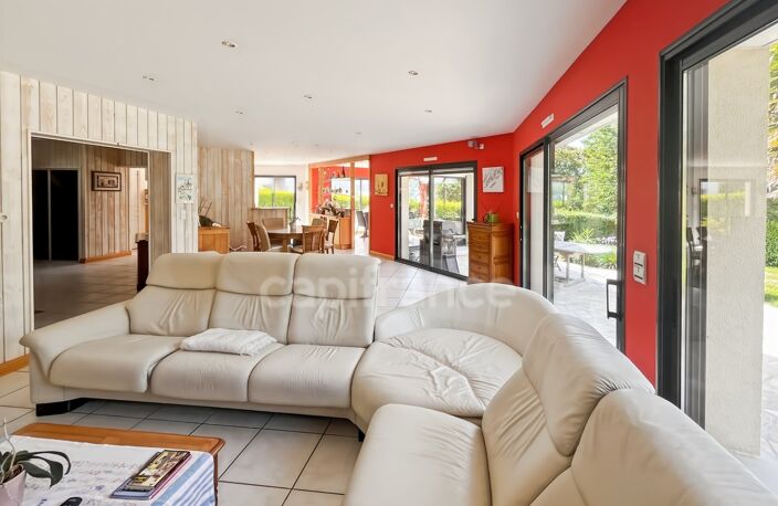 PLEUVEN – Maison de 229 m², 6 chambres, vie de plain-pied et espace indépendant — photo 3