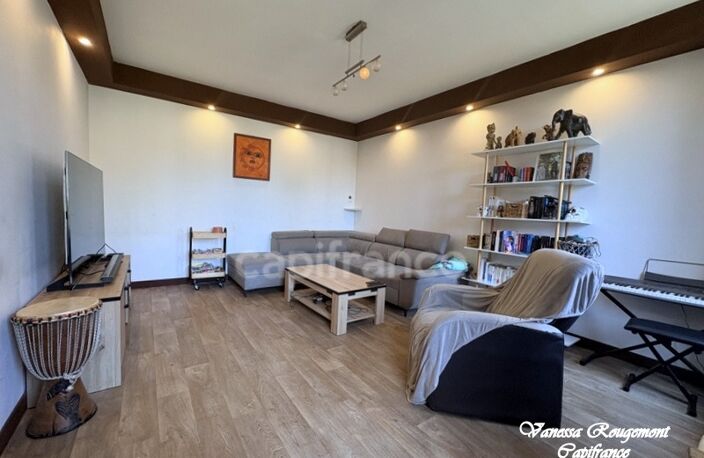 À vendre – Maison de village 4 chambres avec jardin, dépendances, grange et espace spa — photo 4