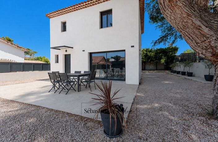 Maison à vendre 4 pièces AUBAGNE (13) - 100 m² - Calme - Très récente - Faible consommation - Parcelle entièrement close — photo 2