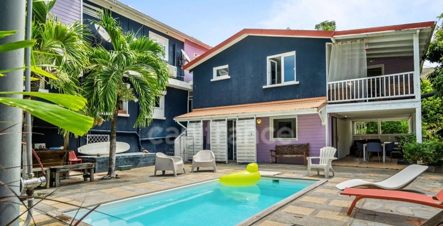 A louer - Case-Pilote - Appartement en RDC - 3 pièces avec terrasse et piscine commune — photo 1
