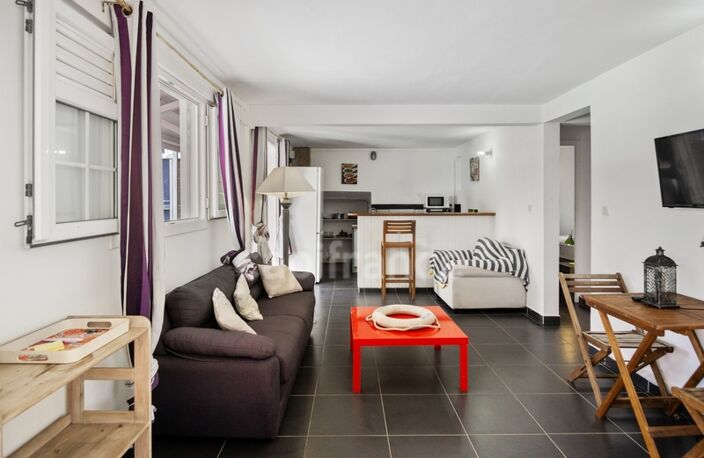 A louer - Case-Pilote - Appartement en RDC - 3 pièces avec terrasse et piscine commune — photo 5