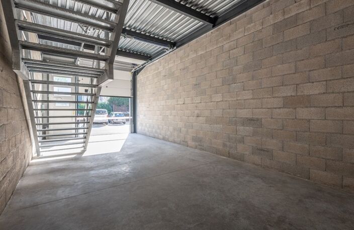 à vendre Artisans : Votre nouvel atelier de 115 m² au pied de l'A40 – Bonneville — photo 3