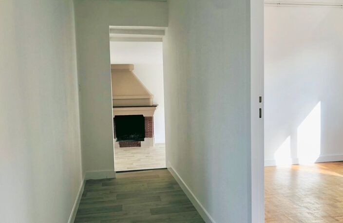 Appartement à vendre de 79.73m² centre ville de CHOLET (49) — photo 5