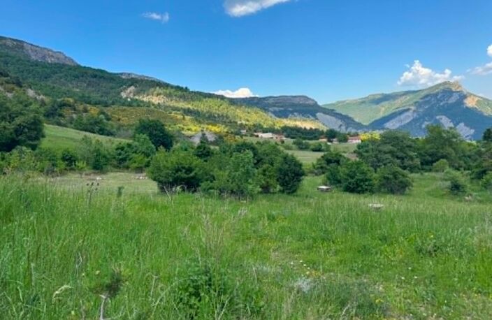 Propriété en pierres avec 2 maisons et 3 hectares de terrain – La Piarre (05) — photo 2