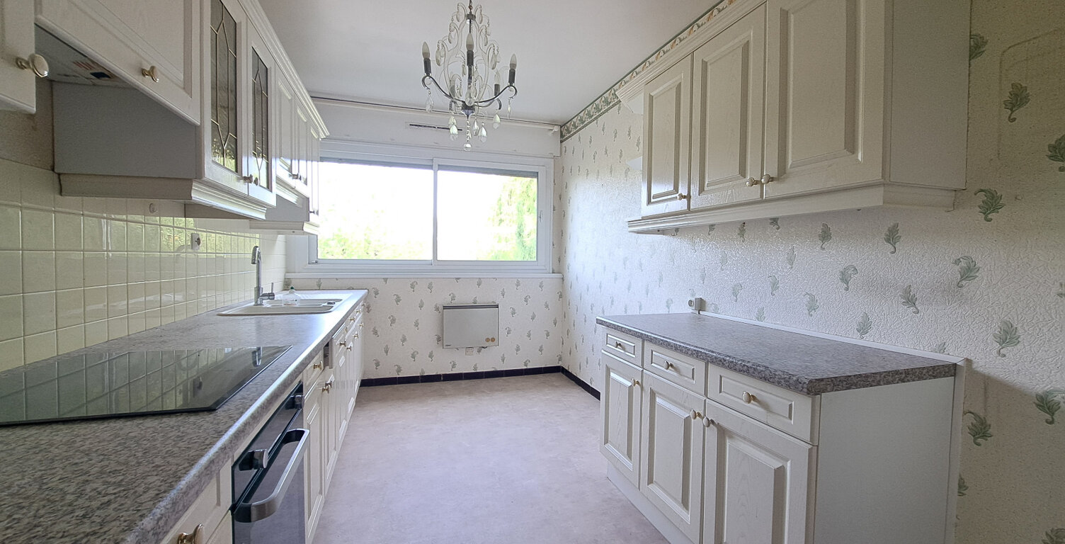 Appartement à louer 4 pièces SOISSONS (02) — photo 1