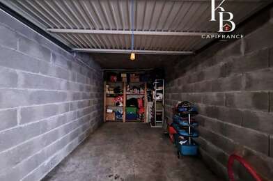 Garage  24000 €