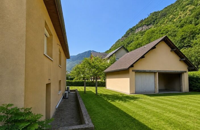 À vendre – Belle maison de caractère avec fort potentiel à Bagnères-de-Luchon — photo 4