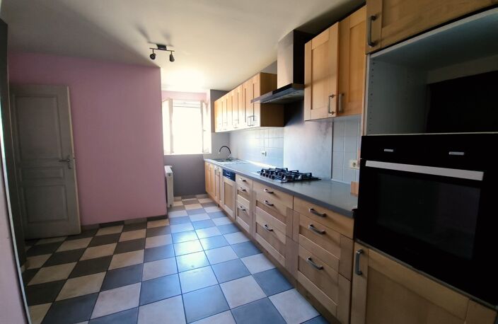 Maison de village 130m² et 62m² de potentiel -3 chambres-Bureau-caves — photo 2
