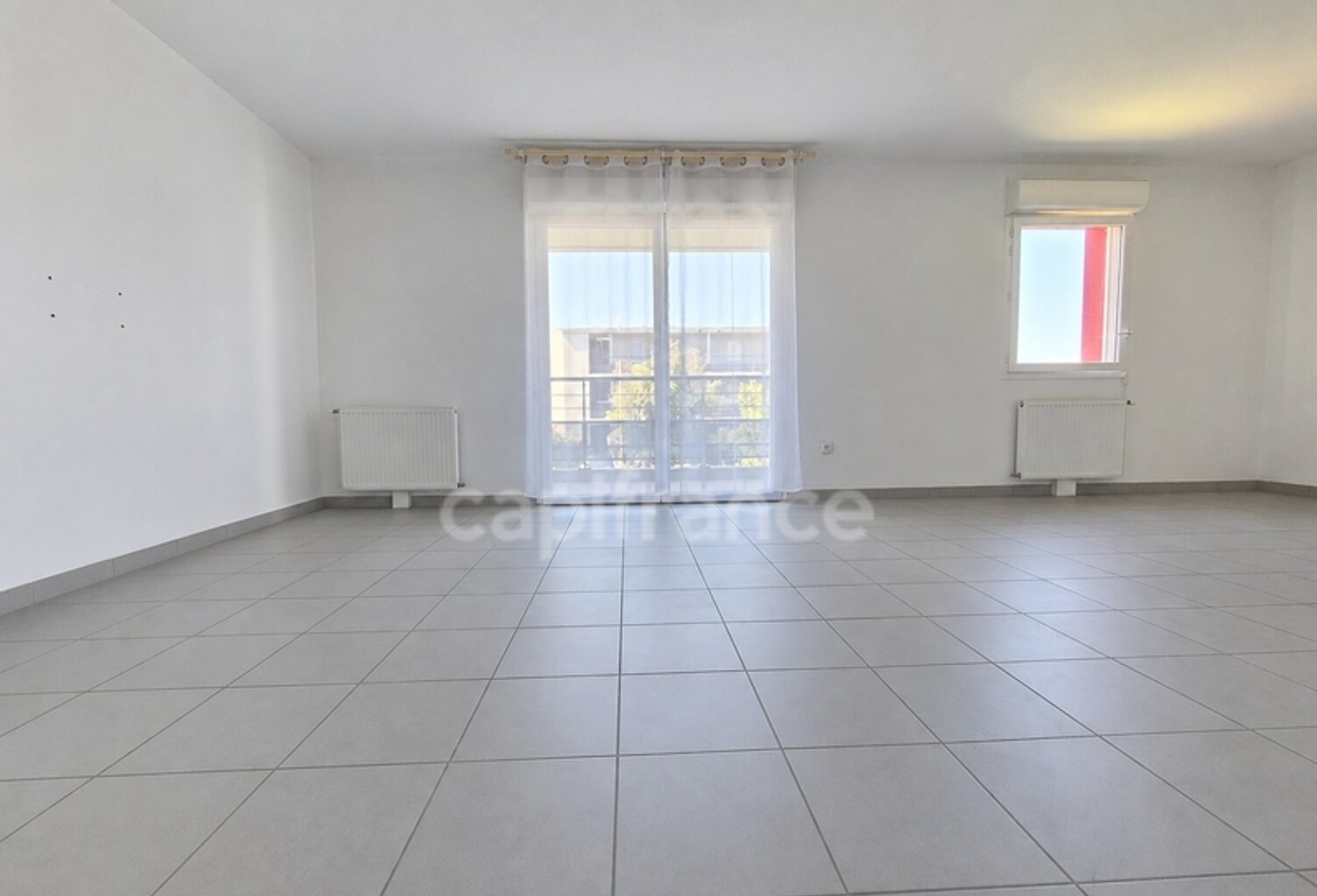 Appartement à vendre 3 pièces ROYAN (17) - Balcon - Parking — photo 1