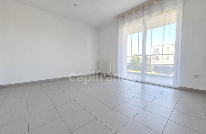 Appartement à vendre 3 pièces ROYAN (17) - Balcon - Parking — photo 2