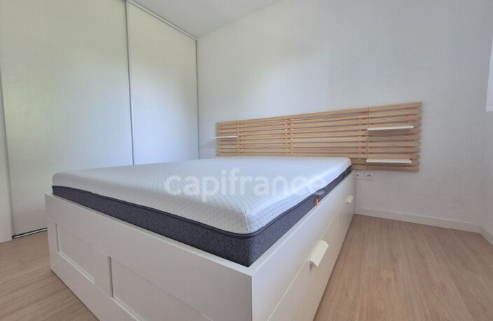 Appartement à vendre 3 pièces ROYAN (17) - Balcon - Parking — photo 5