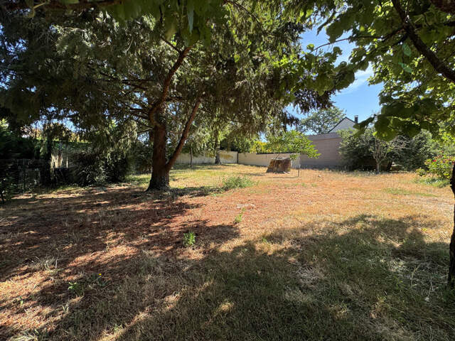 Terrain à vendre  à proximité de Seiches sur le Loir (49) Terrain 724 M² — photo du bien