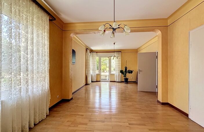 Maison à vendre 8 pièces VARSBERG (57), 2 garages , dépendance et jardin — photo 3