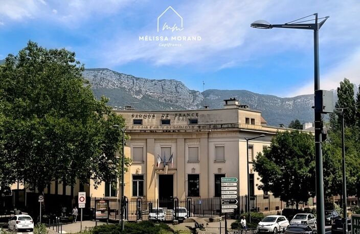 ANNECY Centre (74), Quartier Banque de France - Appartement T3 à rénover - Balcon vue Mont Veyrier - FORT POTENTIEL DE VALORISATION — photo 2