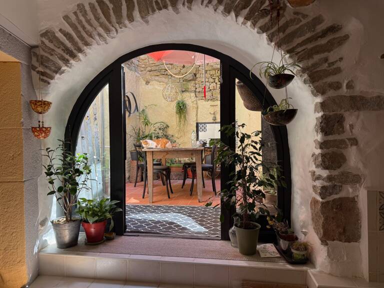 Maison de village rénovée avec patio et terrasse tropézienne – Siran (Minervois) — photo 1