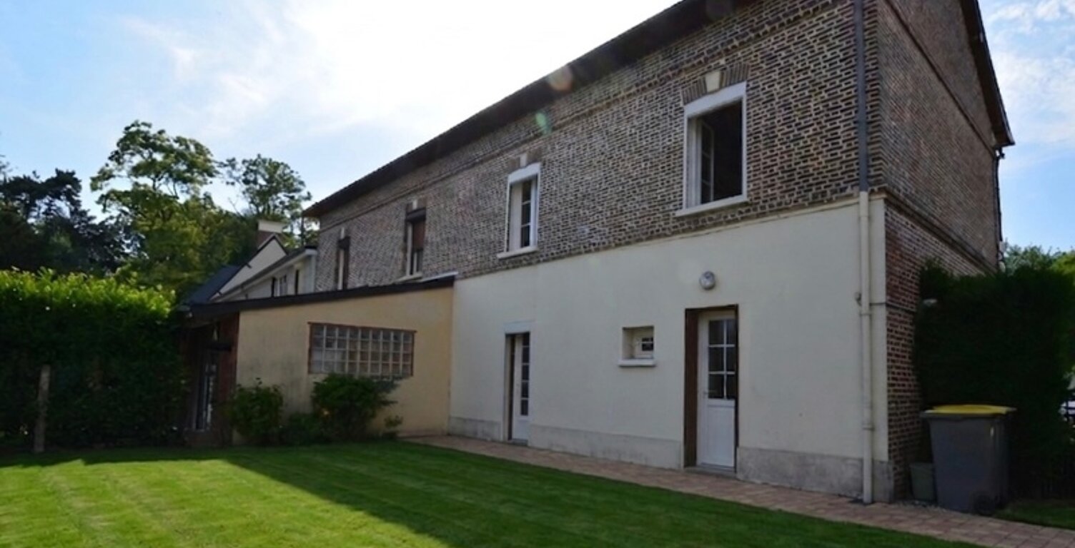 A vendre : Maison de caractère 112 m² à Serquigny – 4 ch, jardin clos sans vis-à-vis et Gare à pied (Paris 1h25) — photo 1