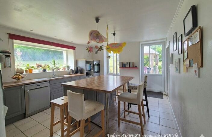 Maison à vendre 8 pièces TONNAY BOUTONNE (17) — photo 3