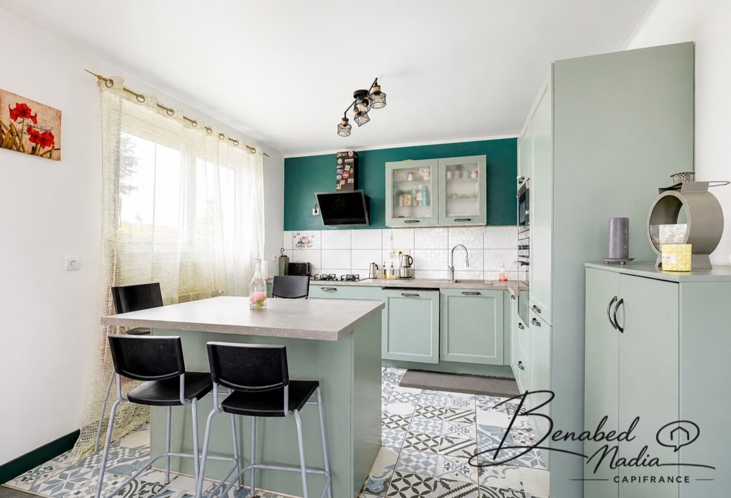 Maison familiale de 150 m² avec beau terrain de plus de 1 000 m² – Quartier Champ Plantier à Feyzin — photo 1