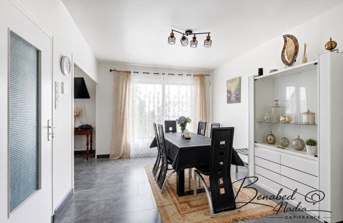 Maison familiale de 150 m² avec beau terrain de plus de 1 000 m² – Quartier Champ Plantier à Feyzin — photo 2