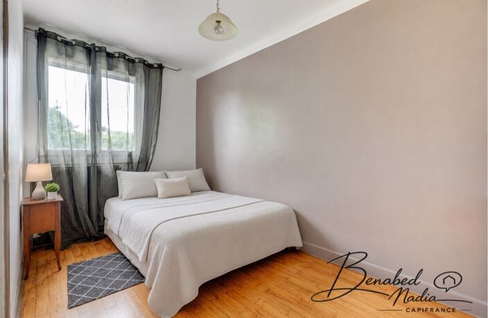 Maison familiale de 150 m² avec beau terrain de plus de 1 000 m² – Quartier Champ Plantier à Feyzin — photo 4