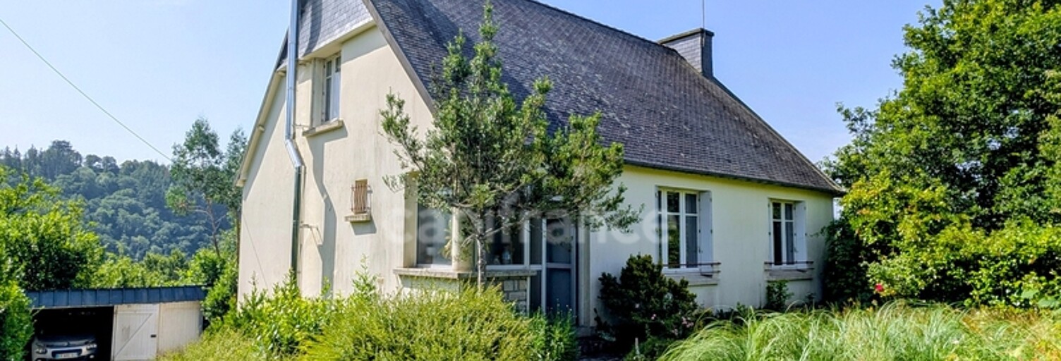 Maison 7 Pièces 130 m² à vendre à Pont-de-Buis-lès-Quimerch (29590)