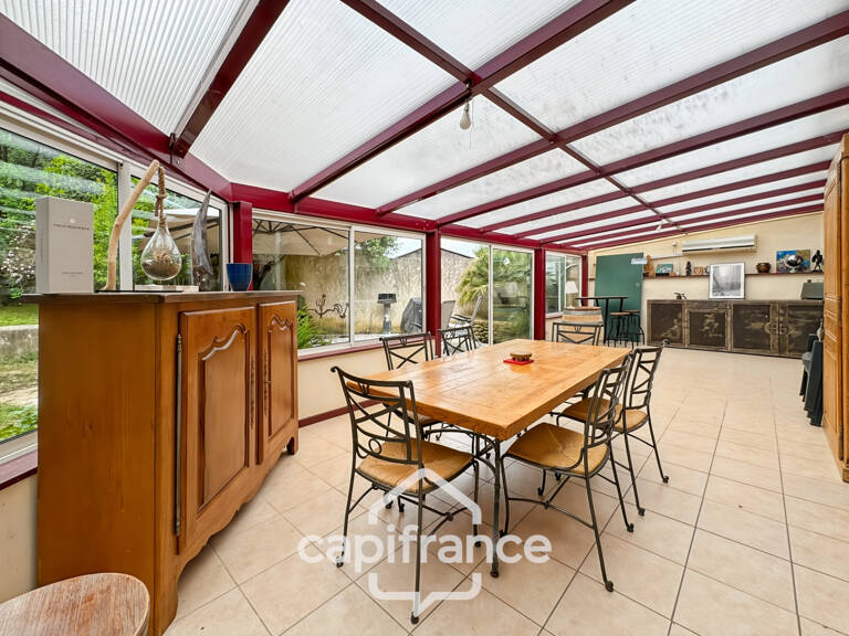 Maison à vendre 9 pièces de 197m² à Châteauneuf-de-Galaure (26) — photo 1