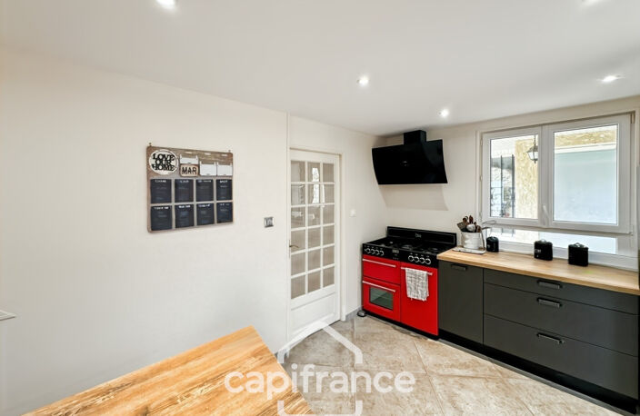 Maison à vendre 9 pièces de 197m² à Châteauneuf-de-Galaure (26) — photo 4