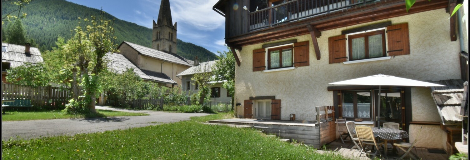 Maison 5 Pièces 91 m² à vendre à Château-Ville-Vieille (05350)