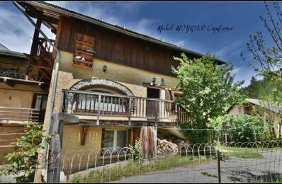 QUEYRAS, VILLE-VIEILLE : MAISON EN PIERRE AVEC DEUX LOGEMENTS, TERRAIN ET VUE MONTAGNE   ""visite virtuelle"" — photo du bien