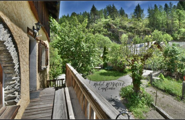 QUEYRAS, VILLE-VIEILLE : MAISON EN PIERRE AVEC DEUX LOGEMENTS, TERRAIN ET VUE MONTAGNE 🌄 ""visite virtuelle"" — photo 5